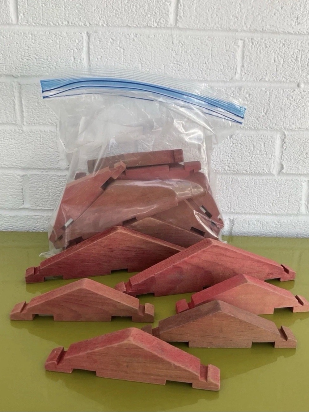 Lot of  18 Vintage Lincoln Logs Red Roof Pieces Replacement Parts Wooden Roofs